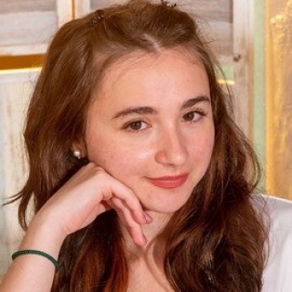 Ada Paradiso - Pornstar Profile on VrPornTop