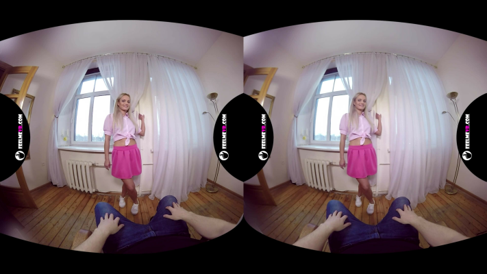 Sophia Sonne Hot Blonde Striptease in 180VR - Image 1