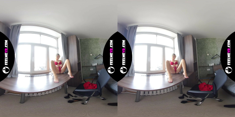 Tiffany Supermodel Nude Photo Session Backstage VR180 - Image 4