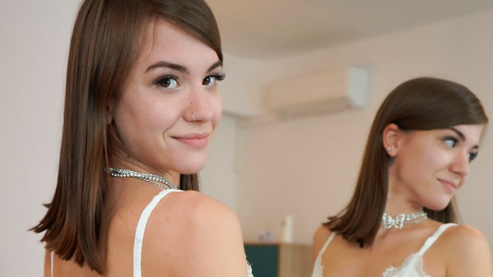 Jolie, Rosse - Foreign Students - Thank U Teacher - Image 2