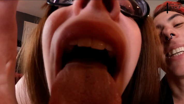 Jane Judge Devours Tiny Prey in 360 VR - Image 4