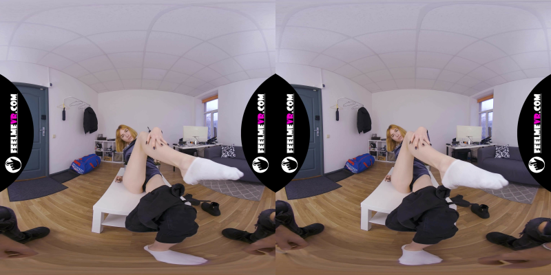 Redhead Big Tits Teen Lilly Mays Virtual Reality Striptease - Image 3