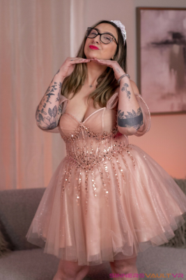 Nina Nova's Giantess Fantasy Revenge - Image 2