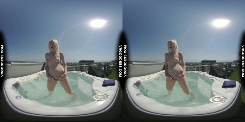 Penthouse Rooftop Jacuzzi Hot Ingrida Smoking And Masturbating In The Sun - Image 10