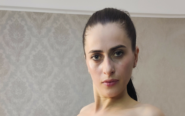 Lily Delice - Banging Room Service Hottie - Image 2